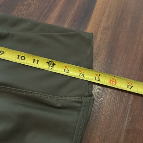 Nike Army Green Crossbody Mid Rise Waist Leggings Size Lg Workout, Activewear - Picture 7 of 11